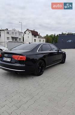 Седан Audi A8 2013 в 