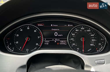 Седан Audi A8 2013 в 