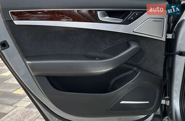 Седан Audi A8 2013 в 