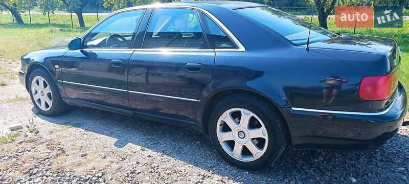 Седан Audi A8 1999 в Києві