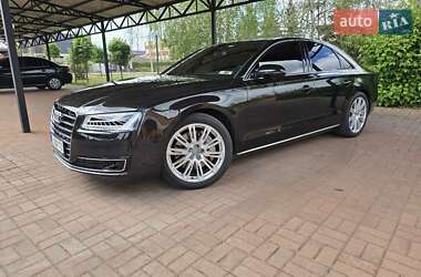Седан Audi A8 2015 в 