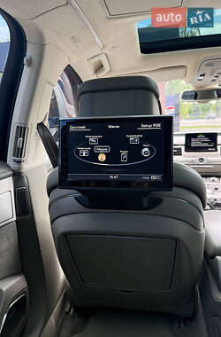 Седан Audi A8 2013 в 