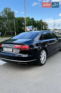 Седан Audi A8 2013 в 