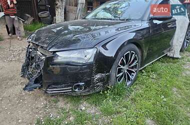 Седан Audi A8 2010 в 
