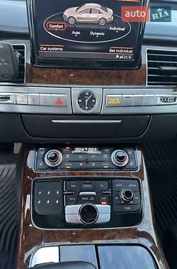 Седан Audi A8 2012 в 