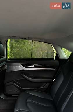 Седан Audi A8 2014 в 