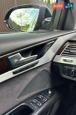 Седан Audi A8 2014 в 