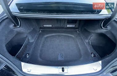 Седан Audi A8 2013 в 
