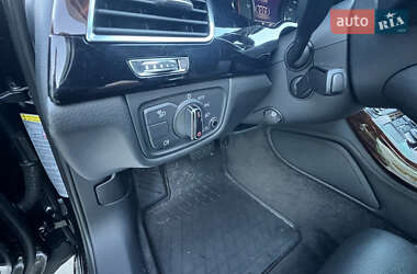 Седан Audi A8 2013 в 