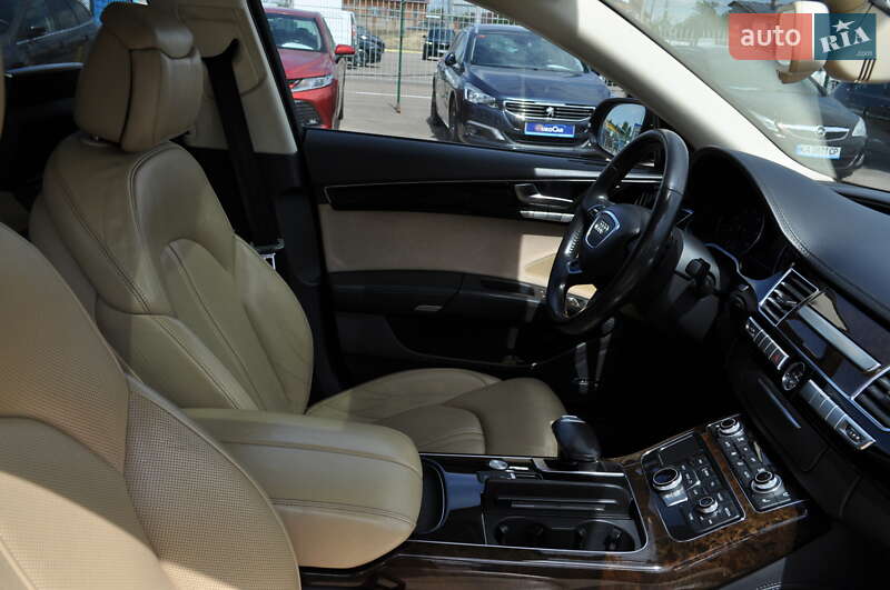 Седан Audi A8 2012 в Киеве