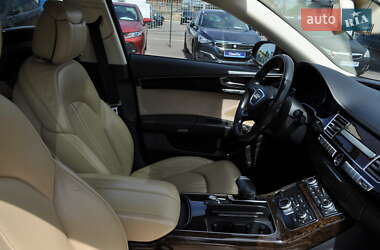 Седан Audi A8 2012 в 