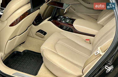 Седан Audi A8 2013 в 