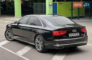 Седан Audi A8 2012 в 