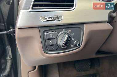 Седан Audi A8 2012 в 