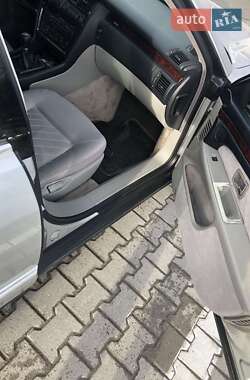 Седан Audi A8 1995 в 
