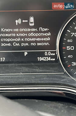 Седан Audi A8 2013 в 