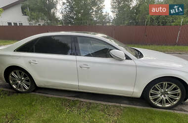 Седан Audi A8 2013 в 