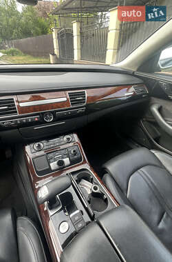 Седан Audi A8 2013 в 