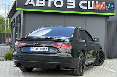 Седан Audi A8 2012 в 