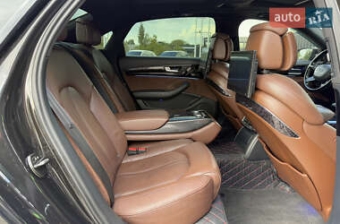 Седан Audi A8 2012 в 