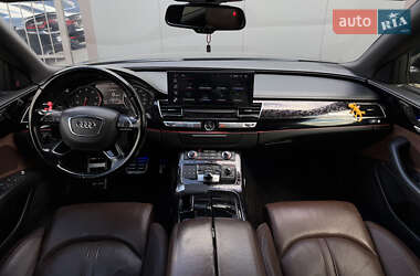 Седан Audi A8 2012 в 