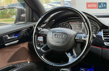 Седан Audi A8 2012 в 
