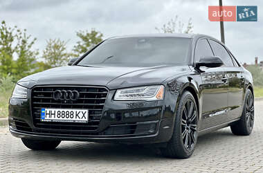 Седан Audi A8 2015 в Одесі