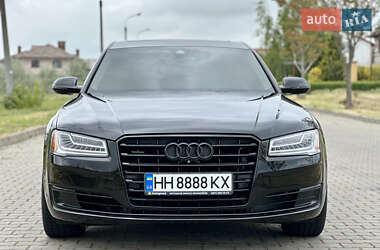 Седан Audi A8 2015 в 