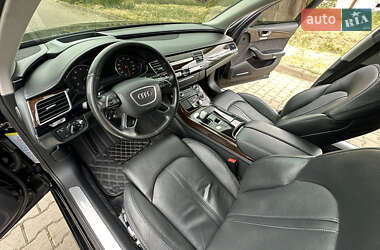 Седан Audi A8 2015 в 