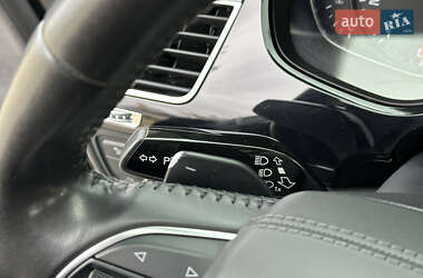 Седан Audi A8 2015 в 