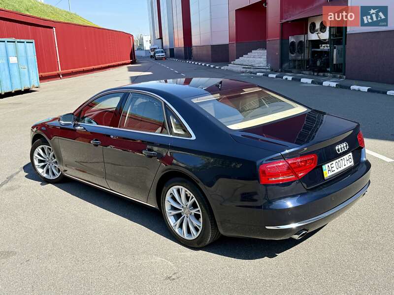 Седан Audi A8 2010 в Киеве