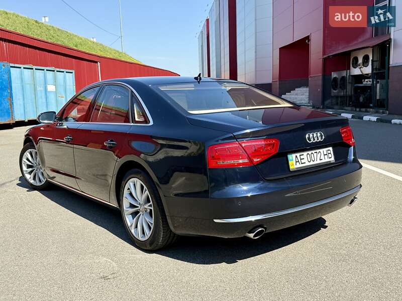 Седан Audi A8 2010 в Киеве