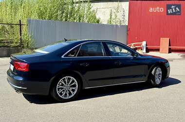 Седан Audi A8 2010 в 