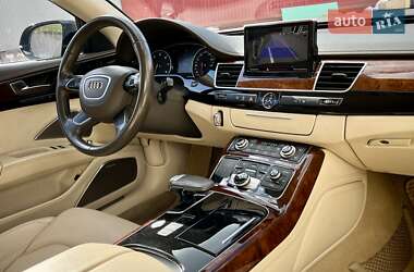 Седан Audi A8 2010 в 