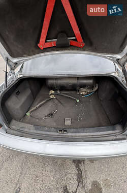 Седан Audi A8 1998 в 
