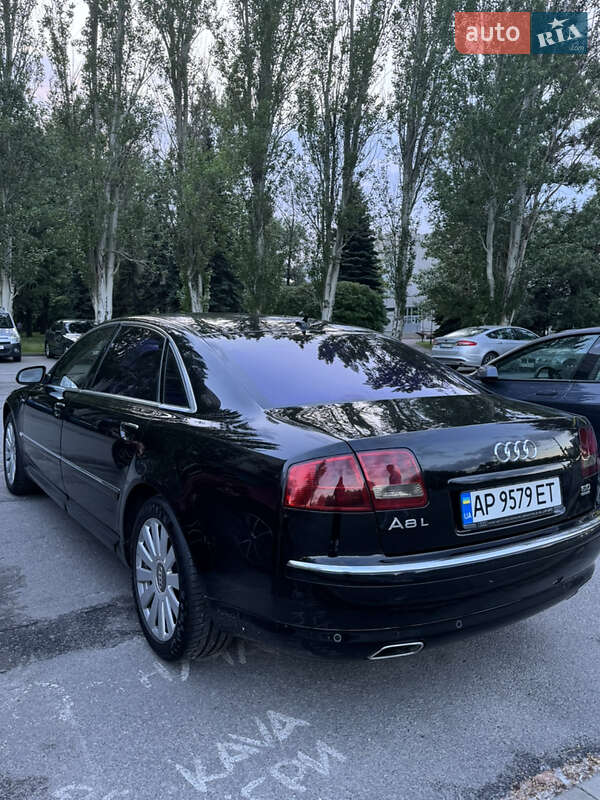 Седан Audi A8 2004 в Днепре