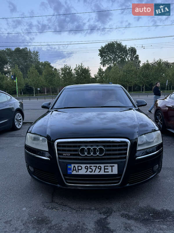 Седан Audi A8 2004 в Днепре