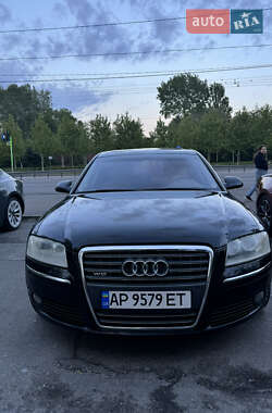 Седан Audi A8 2004 в 