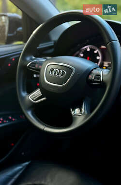 Седан Audi A8 2012 в 