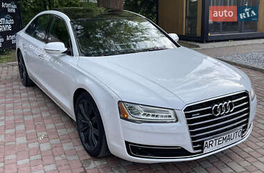 Седан Audi A8 2016 в 