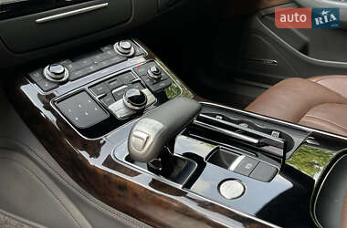 Седан Audi A8 2016 в 