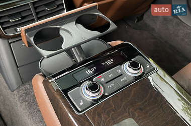 Седан Audi A8 2016 в 