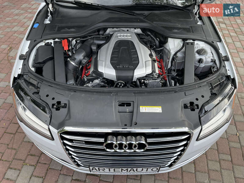 Седан Audi A8 2016 в Ровно