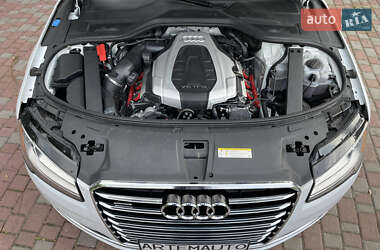 Седан Audi A8 2016 в 