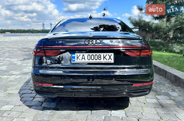 Седан Audi A8 2017 в 