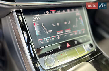Седан Audi A8 2017 в 