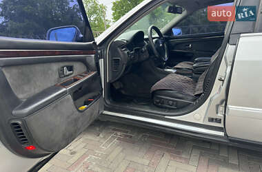 Седан Audi A8 1999 в 