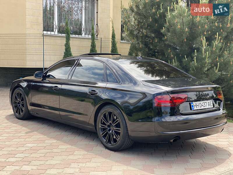 Седан Audi A8 2013 в Николаеве