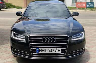 Седан Audi A8 2013 в 