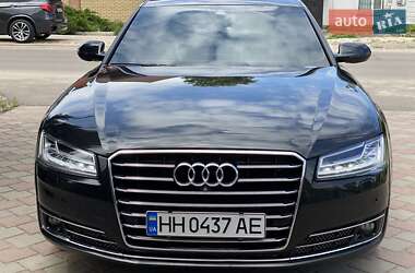 Седан Audi A8 2013 в 